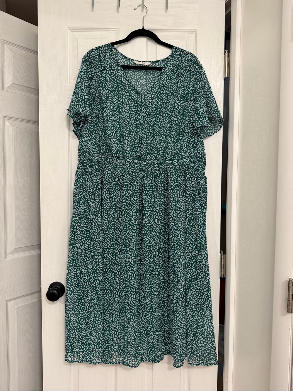 Agnes Orinda 3X Green & White Maxi Dress